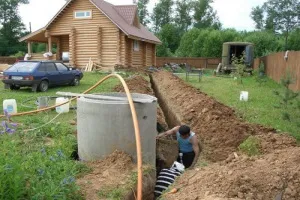 Як провести воду в баню, щоб не замерзала взимку, своїми руками