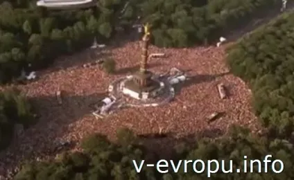 Як проходить love parade в германии