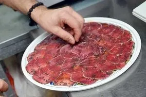 Карпаччо з телятини - рецепти кулінарії