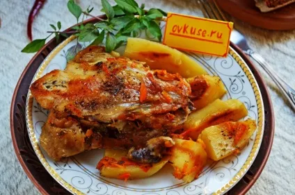 Картопля з куркою в духовці - прості рецепти (картопля) Картопля з куркою в духовці - прості рецепти