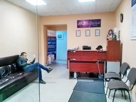 Клініка на театральній
