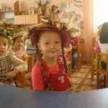 Конкурс капелюхів в дитячому саду - дитина в дитячому садку (дитячому) Конкурс капелюхів в дитячому саду - дитина в дитячому садку