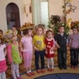 Конкурс капелюхів в дитячому саду - дитина в дитячому садку (дитячому) Конкурс капелюхів в дитячому саду - дитина в дитячому садку