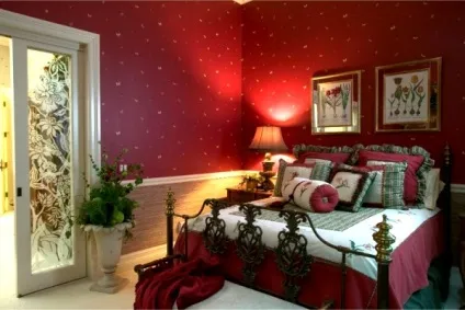 Червоні шпалери відтінки, правила поєднання і оформлення інтер'єрів (червоні шпалери в інтер'єрі) Червоні шпалери відтінки, правила поєднання і оформлення інтер'єрів