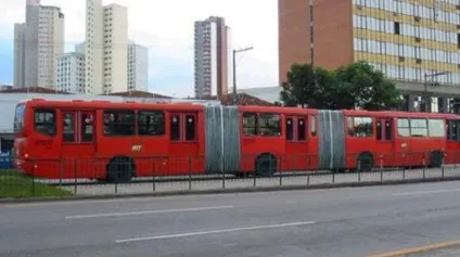 10 Самих довгих автобусів в світі
