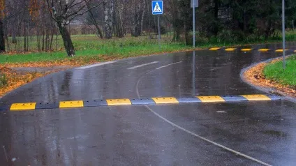 Лежачий поліцейський як його зробити самостійно (лежачий) Лежачий поліцейський як його зробити самостійно