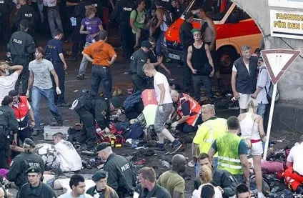 Love parade - більше не буде - новини в фотографіях (фестиваль електронної музики) Love parade - більше не буде - новини в фотографіях