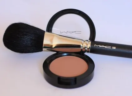Mac рум'яна для скульптування особи powder blush тон harmony (особи) Mac рум'яна для скульптування особи powder blush тон harmony