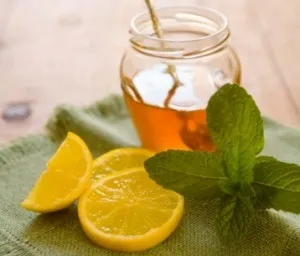 Маска для обличчя з лимона