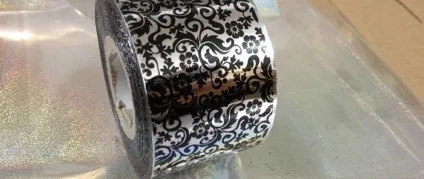 Манікюр вуаль або колготки як робити з прозорим, чорним, білим і гель лаком (фото і відео) (колготки) Манікюр вуаль або колготки як робити з прозорим, чорним, білим і гель лаком (фото і відео)