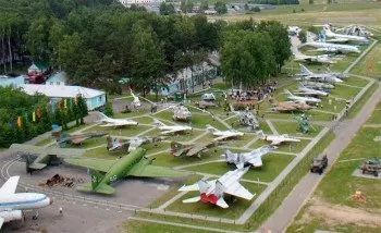 Меморіальний комплекс - Хатинь - сайт на мапі адреса - як дістатися (title Меморіальний комплекс) Меморіальний комплекс - Хатинь - сайт на мапі адреса - як дістатися