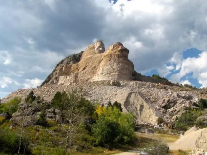 Меморіал шаленого коня (crazy horse memorial) в сша - туристичний портал - світ гарний! (Меморіал) Меморіал шаленого коня (crazy horse memorial) в сша - туристичний портал - світ гарний!
