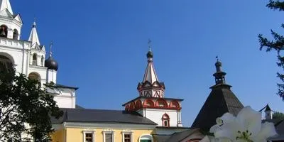 Багаторічні квіти осіння посадка (закритою кореневою системою) Багаторічні квіти осіння посадка