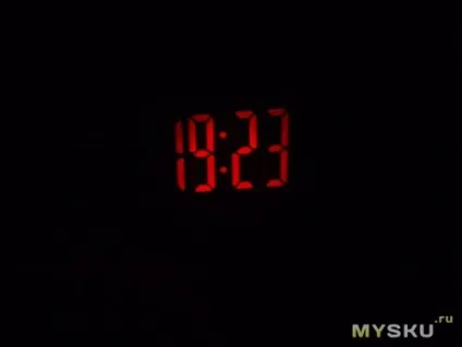 Багатофункціональний годинник з проектором часу (використовується налаштування пристрою) Багатофункціональний годинник з проектором часу