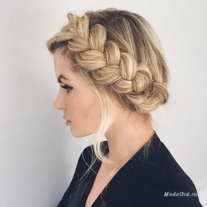 Модні зачіски складні коси і витіюваті плетіння з блогу «barefoot blonde» фото і відео уроки (кожного боку голови) Модні зачіски складні коси і витіюваті плетіння з блогу «barefoot blonde» фото і відео уроки