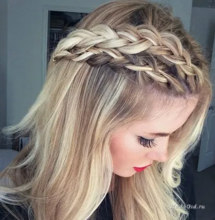 Модні зачіски складні коси і витіюваті плетіння з блогу «barefoot blonde» фото і відео уроки (зачіски на довге волосся) Модні зачіски складні коси і витіюваті плетіння з блогу «barefoot blonde» фото і відео уроки