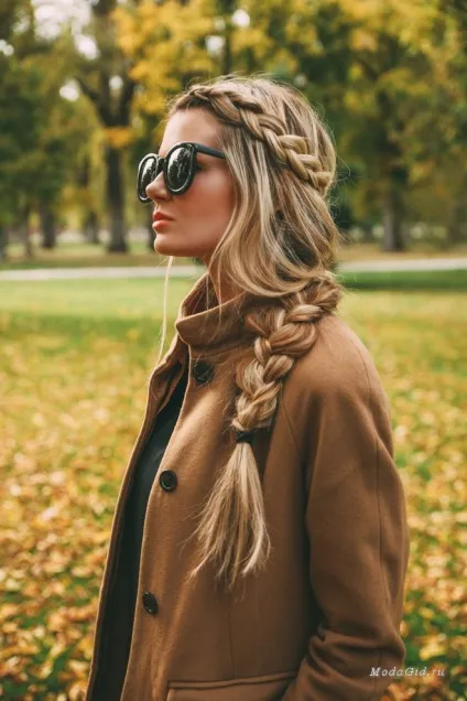 Модні зачіски складні коси і витіюваті плетіння з блогу «barefoot blonde» фото і відео уроки (заплести голландську косу) Модні зачіски складні коси і витіюваті плетіння з блогу «barefoot blonde» фото і відео уроки