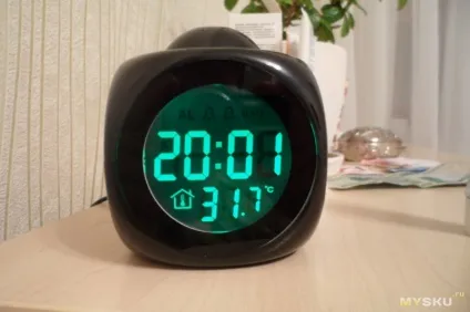 Настільний годинник з проектором (годинник) Настільний годинник з проектором