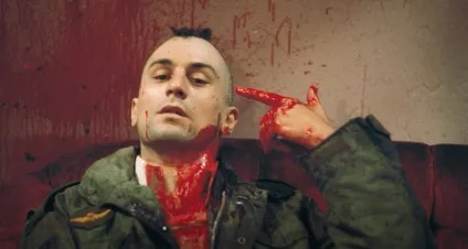 10 Самих «убивчих» акторів Голлівуду () 10 Самих «убивчих» акторів Голлівуду