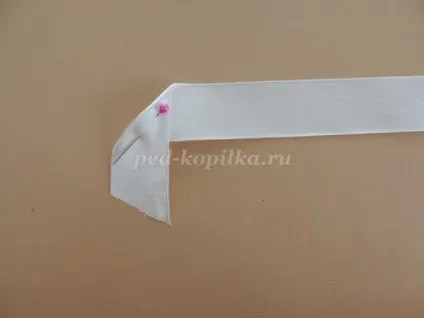 Панно з текстильних матеріалів «курочка з курчатами» (червоного фетру вирізаємо) Панно з текстильних матеріалів «курочка з курчатами»