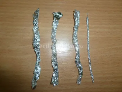Павучок з фольги своїми руками (своїми) Павучок з фольги своїми руками
