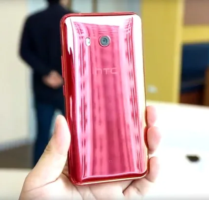 Перший погляд на htc u 11