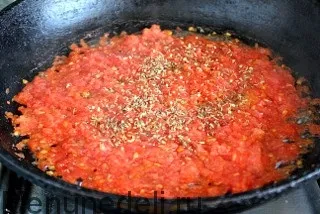 Піца з помідорами і сиром (піца) Піца з помідорами і сиром