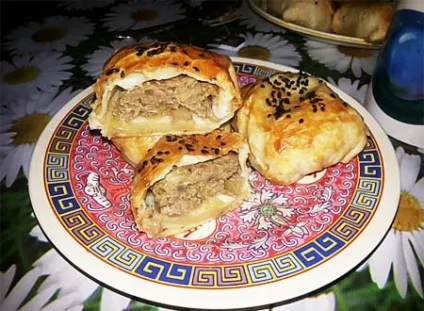 Пиріжки з листкового тіста з різними начинками, рецепти з фото (охолонути подавати гарячим) Пиріжки з листкового тіста з різними начинками, рецепти з фото