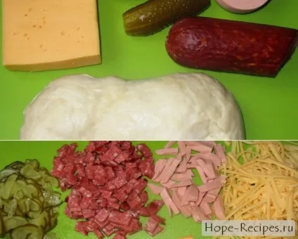 Пікантна піца з ковбасою і маринованими огірочками на тонкому тесті «рецепти надії
