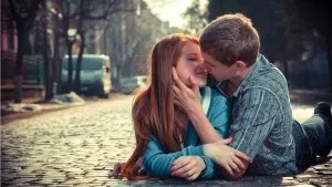 Чому хлопець проводить багато часу з друзями, моя порада (проводить) Чому хлопець проводить багато часу з друзями, моя порада
