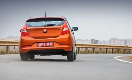 Наводимо оновлений hyundai solaris в лігво конкурентів (тест-драйв відео) Наводимо оновлений hyundai solaris в лігво конкурентів
