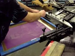 Пряма трафаретний друк по натуральній шкірі