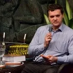 1 Мая 2013 пройшло засідання дискусійного клубу publicpost що таке - почуття віруючих - і варто (Вахтанг Кипшидзе співробітник) 1 Мая 2013 пройшло засідання дискусійного клубу publicpost що таке - почуття віруючих - і варто