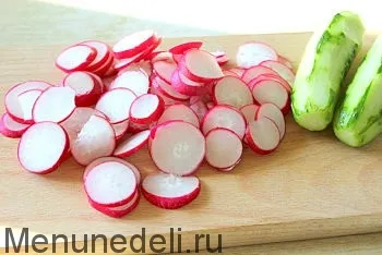 Рецепт салату з редькою, огірком і кунжутом (рецепти з редиски) Рецепт салату з редькою, огірком і кунжутом