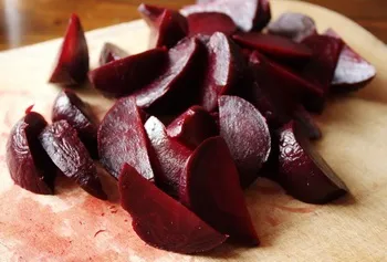 Салат з буряка і помідорів (салати з овочами) Салат з буряка і помідорів