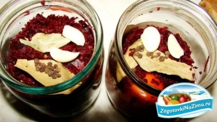 Салат з буряка на зиму з помідорами (рецепт з покроковими фото) Салат з буряка на зиму з помідорами