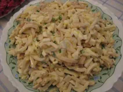 Салати з кальмарами