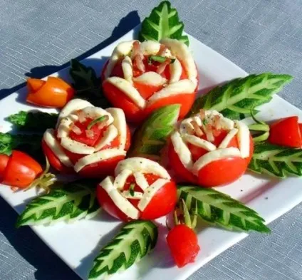 Салат-закуски з помідорів (12 рецептів) (трояндочки з помідорів) Салат-закуски з помідорів (12 рецептів)