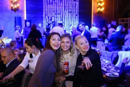 Шовкова весілля коли відзначають і що подарувати (легкими ніжними шовк) Шовкова весілля коли відзначають і що подарувати