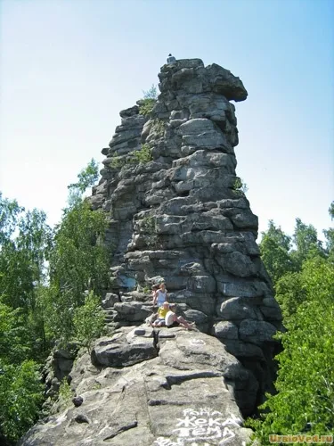 Скелі сім братів