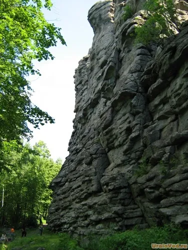Скелі сім братів