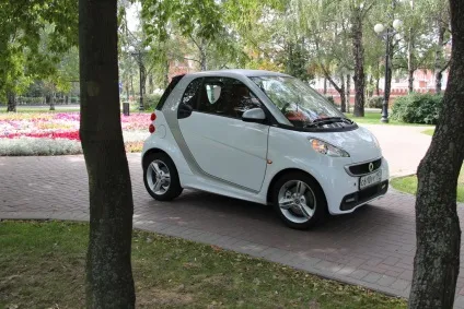 Смарт фоту (smart fortwo) з фейсліфтингом російської подружці (smart) Смарт фоту (smart fortwo) з фейсліфтингом російської подружці
