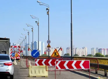 Сніг впав з даху на машину хто винен і що робити, новини Тюмені на (даху) Сніг впав з даху на машину хто винен і що робити, новини Тюмені на