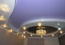 Сучасні стелі в кімнаті рішення в квартирах, фото стильною обробки, системи хай-тек і модерн (квартирах) Сучасні стелі в кімнаті рішення в квартирах, фото стильною обробки, системи хай-тек і модерн