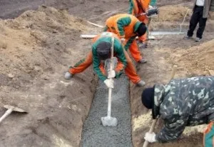 Способи ущільнення бетонної суміші (ущільнення) Способи ущільнення бетонної суміші