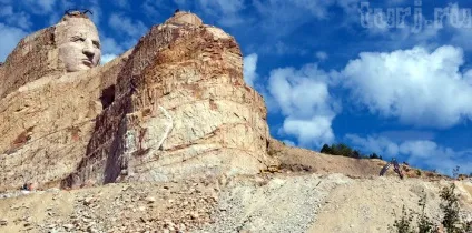 США crazy horse memorial - шалений кінь у чорних пагорбів або незакінчений меморіал непримиренному (кінь) США crazy horse memorial - шалений кінь у чорних пагорбів або незакінчений меморіал непримиренному