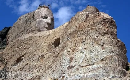 США crazy horse memorial - шалений кінь у чорних пагорбів або незакінчений меморіал непримиренному (crazy) США crazy horse memorial - шалений кінь у чорних пагорбів або незакінчений меморіал непримиренному