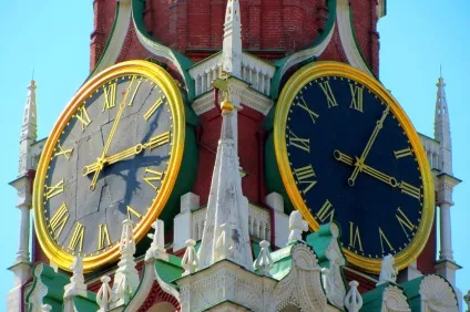 Спаська вежа московського кремля опис (куранти) Спаська вежа московського кремля опис