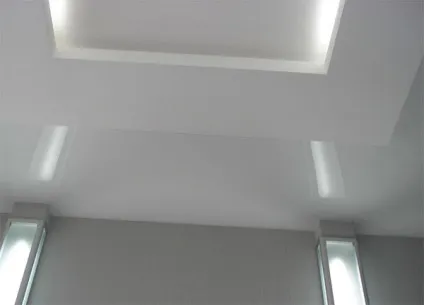 Склополотно на стелю як клеїти правильно, дивимося фото і відео керівництво (стеклохолст стелю клеїти) Склополотно на стелю як клеїти правильно, дивимося фото і відео керівництво