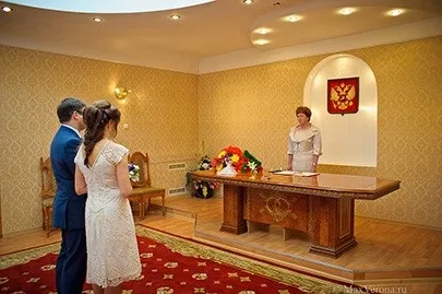 Сценарій для весілля з тамадою або без (сценарій весілля загс застілля танець привітання) Сценарій для весілля з тамадою або без